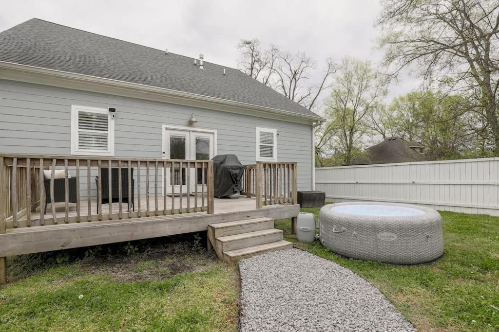 New Amazing 4br Suite* Hot Tub *2 Mi To Music *